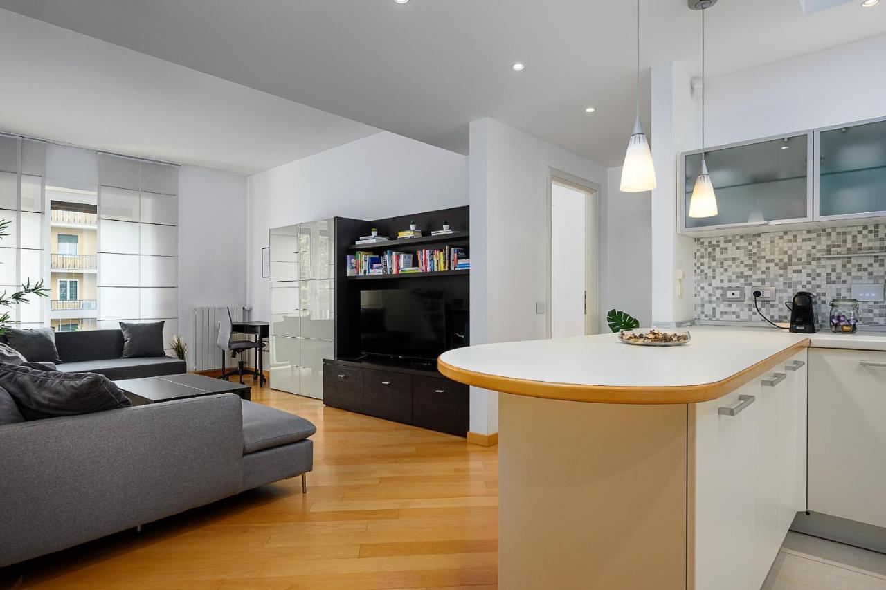 Stylish Condo Garibaldi Sempione 85M2 - Self Check-In ミラノ エクステリア 写真